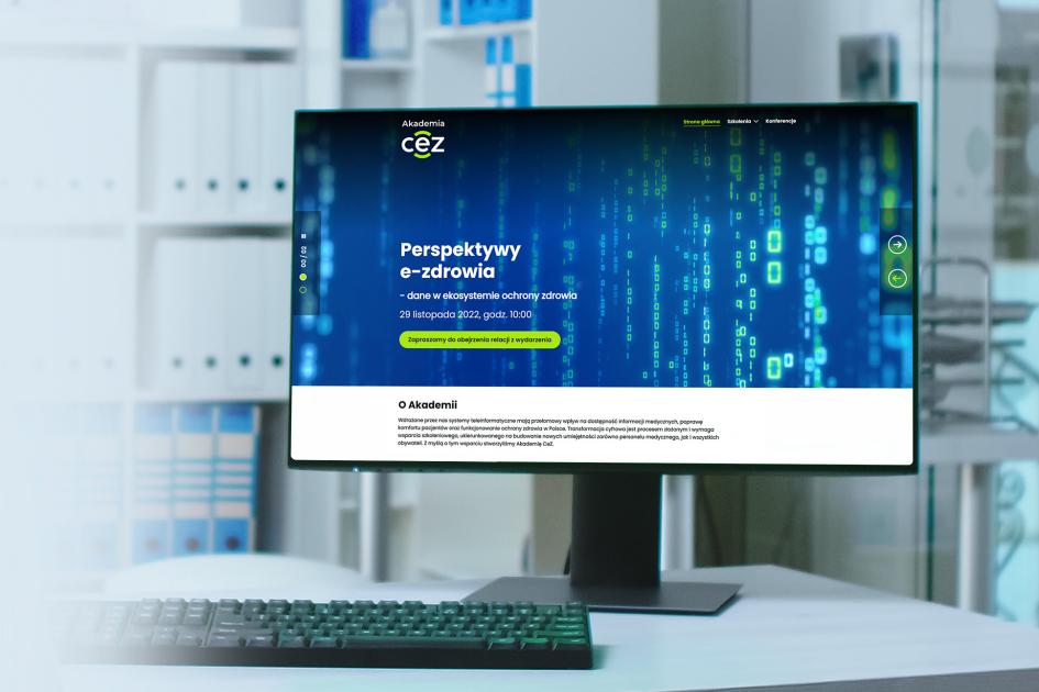 Ekran komputera z widokiem strony Akademii CeZ